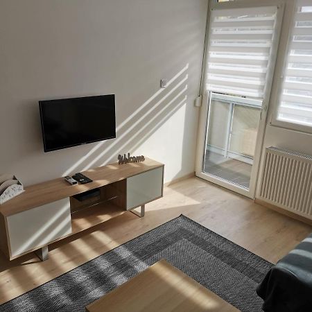 Sweet Life Apartman Егер Екстериор снимка